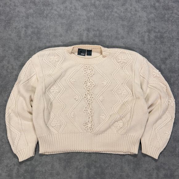 Liz Claiborne Sweaters - VTG Liz Wear Claiborne fisherman floral knit cottage grandmacore cropped wms L
